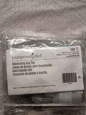 Pampered Chef Decorating Set Bag